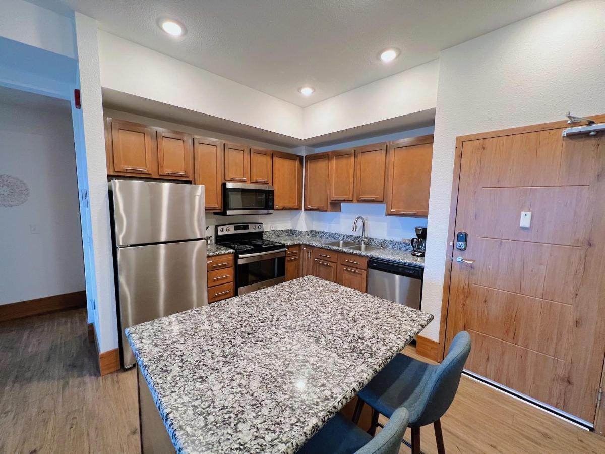 2Br Suite At The Grand Castle Pool Gym & Parking Grandville Exterior photo